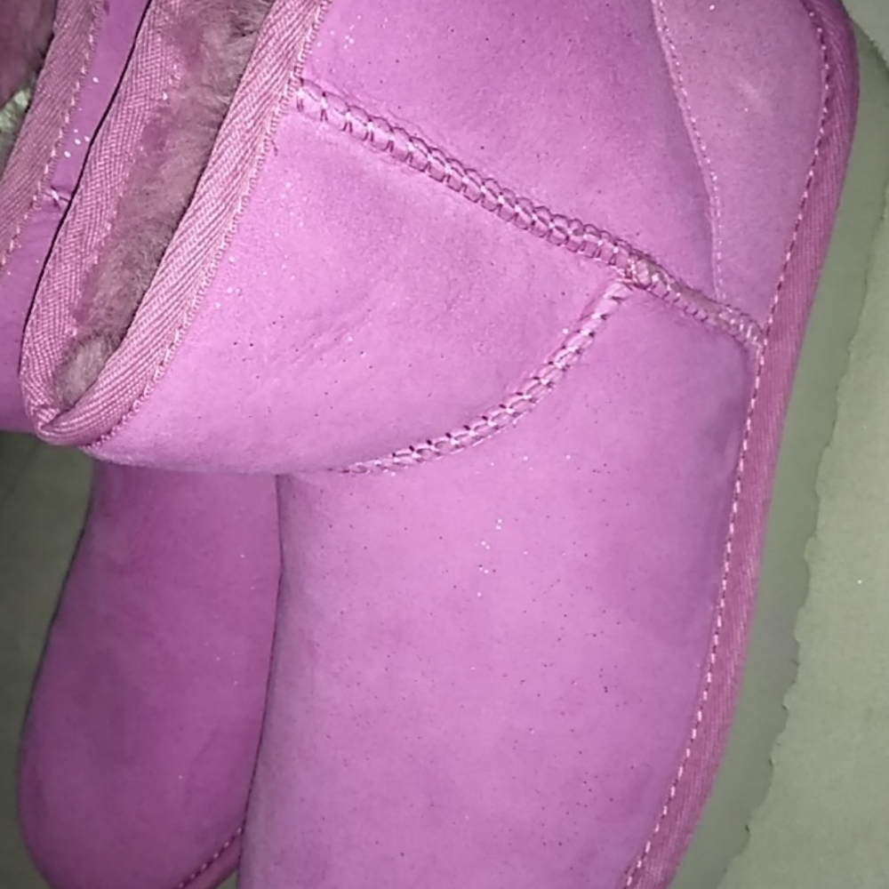 Woman's UGGs